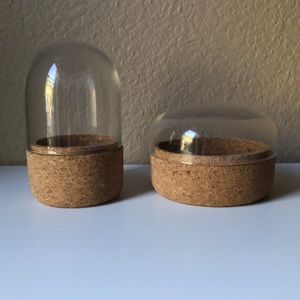IKEA, Sammanhang - Glass and Cork Displays